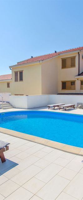 Apartments Spomenka Orebic