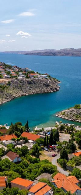 Apartments Mirela Karlobag