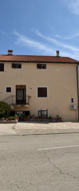 Apartments Rafael Cres