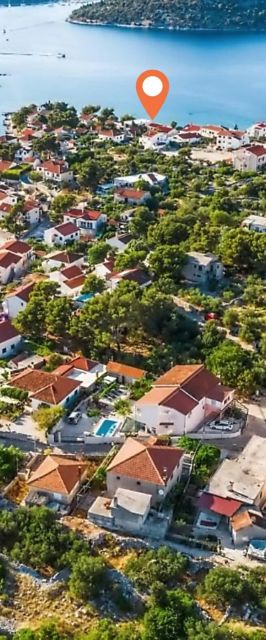 Apartments Mirta Razanj