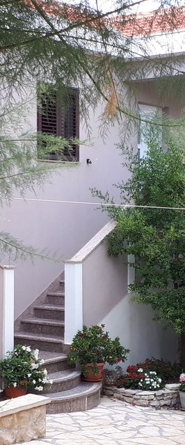 Apartments Max Razanac