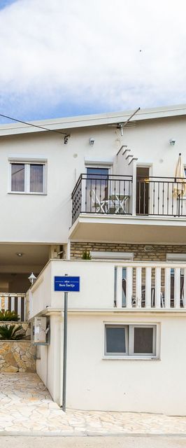 Apartments Bregovec Maslenica