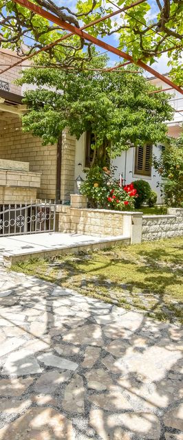 Apartments Juric Rogoznica