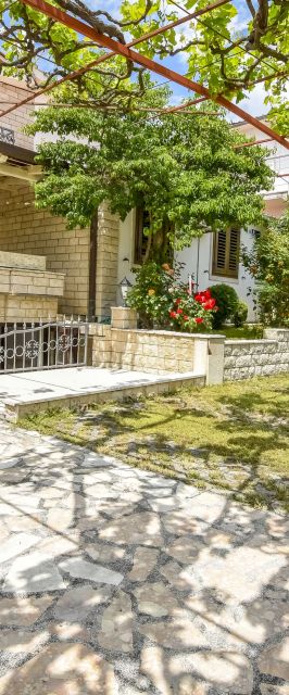 Apartments Juric Rogoznica