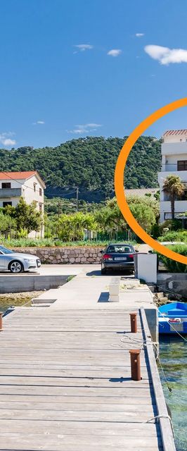 Apartments Near the sea Barbat