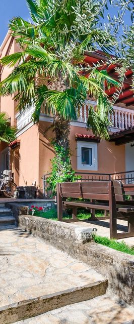 Apartments Ester Funtana