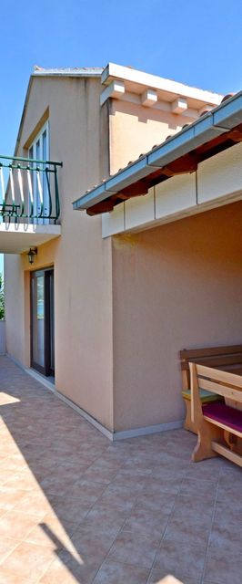 Apartment Leo Račišće