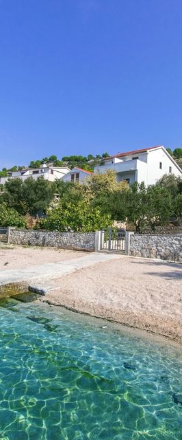 Apartments Jadranka Rogoznica