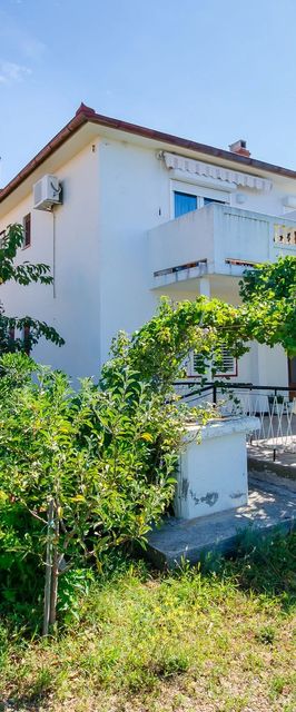 Apartments Biserka Barbat