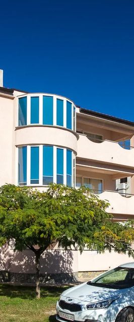 Apartments Zic / Mrakovcic Baska