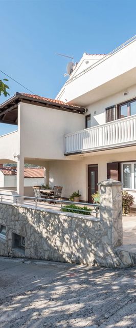 Apartments Snježana Tisno