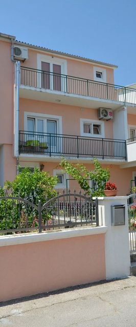 Apartments and Room Zinka Vodice