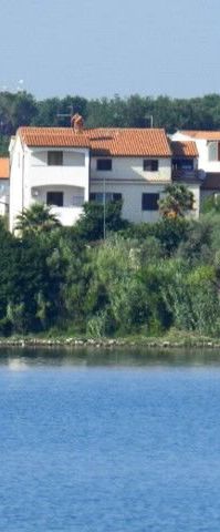 Apartments and Rooms Ana Pomer