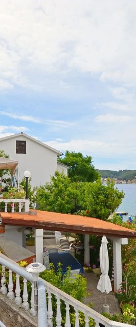 Apartments Vera Supetarska Draga II