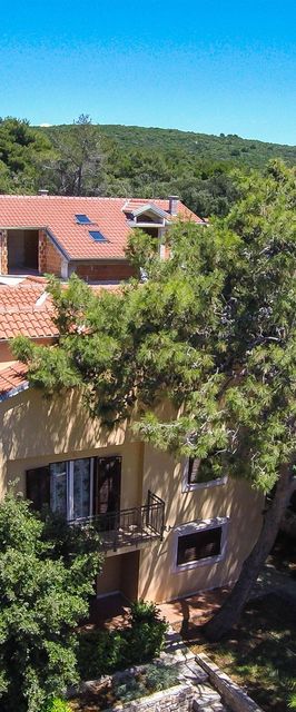 Apartments Emma Mali Losinj