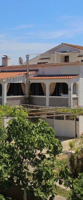 Apartments Srdoč Silo