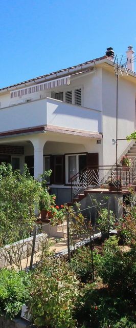 Apartments Dragica C. Silo