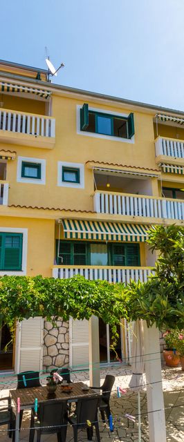 Apartments Neno Crikvenica