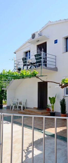 Apartments Jelka Rogoznica