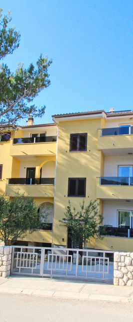 Apartments Čubranić Nada Baska