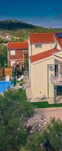 Apartments Pemita Razanj