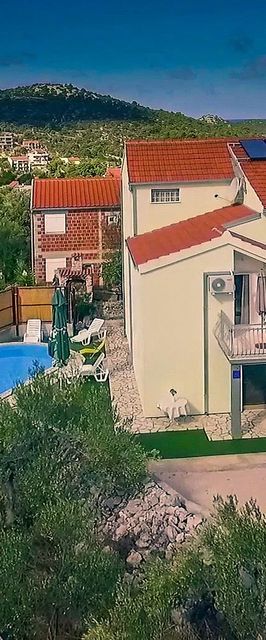 Apartments Pemita Razanj