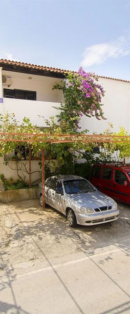 Apartments Derado Supetar