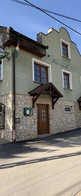 Vadvirág Vendégház Dunaalmás