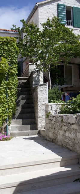 Holiday Home Tea Pucisca