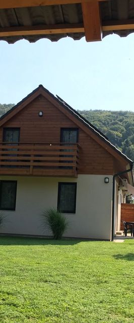 Dunazug Apartmanház Dömös