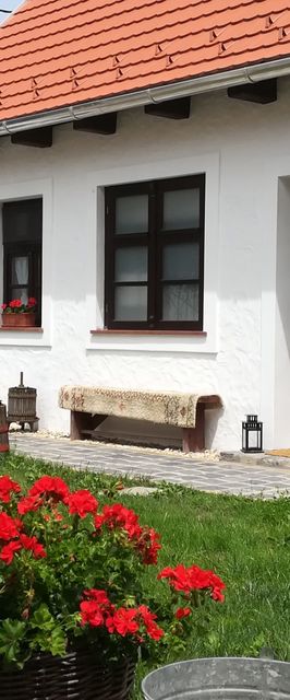 Szent Iván Vendégház Tata