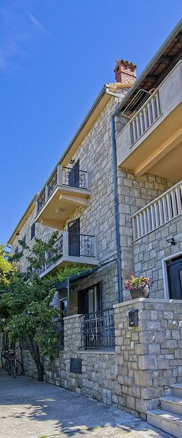 Apartments Neppa Postira