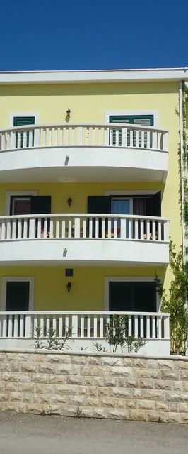 Apartment Nedjeljko Novalja