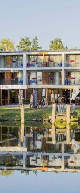 Port Étterem & Panzió **** Balatonmáriafürdő