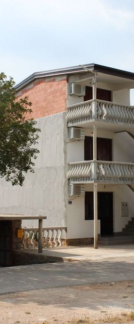 Apartmanok Parkolóhellyel Starigrad, Paklenica - 6618 Starigrad