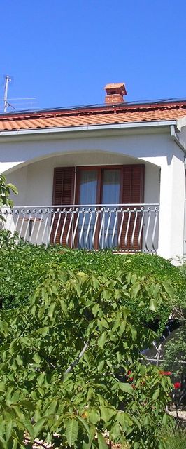 Szobák Magán Parkolóhellyel Gornje Selo, Solta - 5170 Gornje Selo