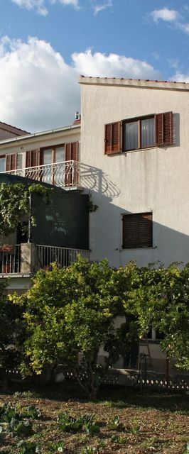 Apartmanok Parkolóhellyel Kastel Stafilic, Kastela - 5219 Kaštel Štafilić