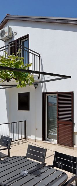 Apartmanok és Szobák Parkolóhellyel Selce, Crikvenica - 2362 Selce