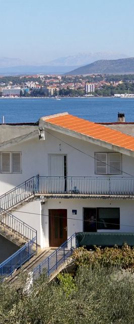 Apartmanok Parkolóhellyel Tkon, Pasman - 5827 Tkon