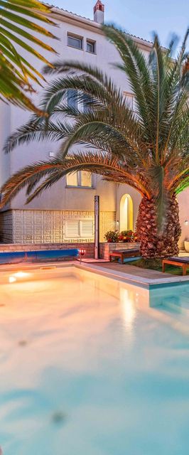 Apartmanok és Szobák Medencével Sukosan Zadar - 5906 Sukošan