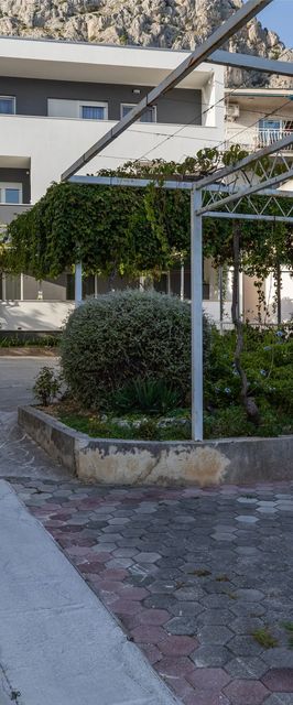 Apartmanok Parkolóhellyel Omis - 2745 Omiš