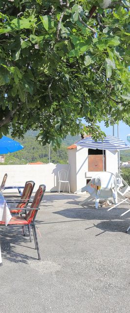 Apartmanok és Szobák Parkolóhellyel Tucepi, Makarska - 5263 Tučepi