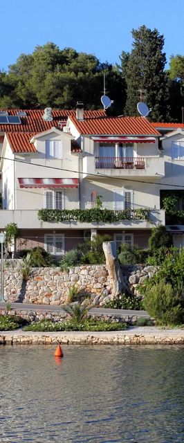 Apartmanok A Tenger Mellett Vrboska, Hvar - 541 Vrboska