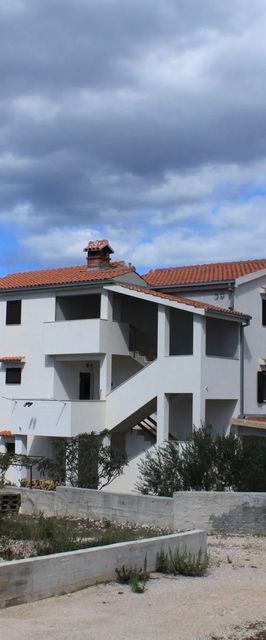 Apartmanok A Tenger Mellett Razanj, Rogoznica - 8361 Ražanj