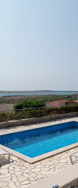 Apartmanok Medencével Zubovici Pag - 9365 Zubovići