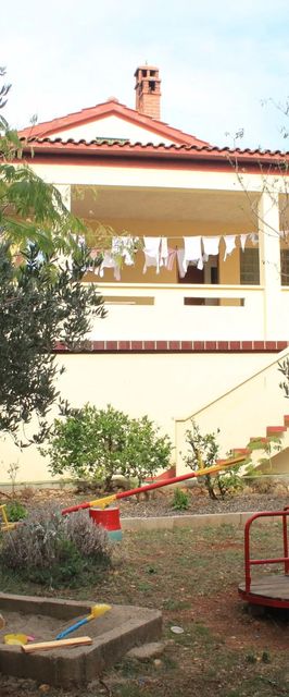 Apartmanok Parkolóhellyel Ugljan - 8479