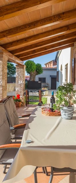 Apartmanok Parkolóhellyel Tar, Porec - 13245 Tar