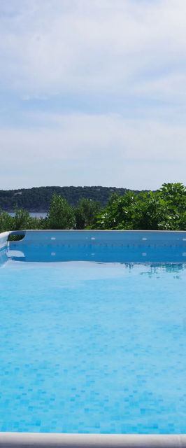 Apartmanok Családok Részére Medencével Barbat, Rab - 4988 Barbat