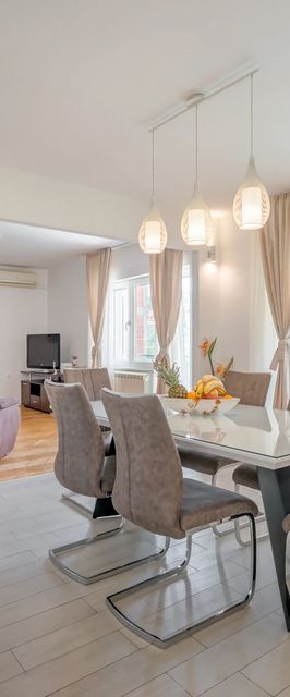 Apartmanok A Tenger Mellett Slatine, Ciovo - 11047 Slatine