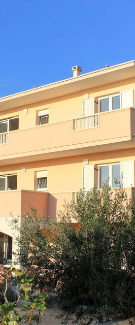 Apartmanok Parkolóhellyel Novalja, Pag - 9403 Novalja